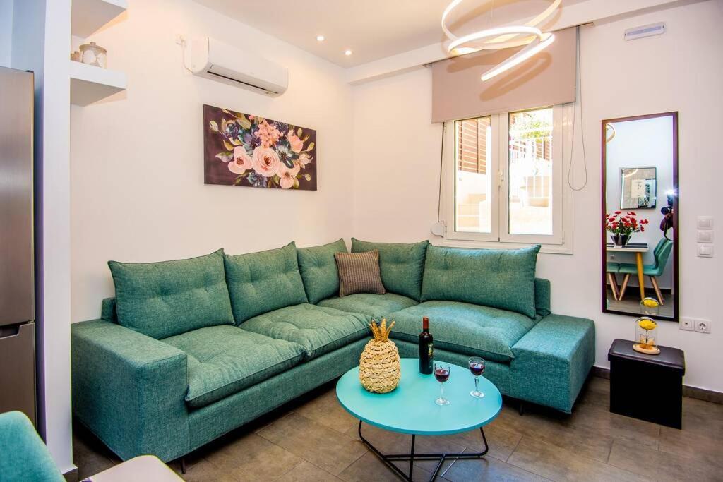 Avocado Villa Offering Peace And Relaxation 아르고스톨리온 외부 사진