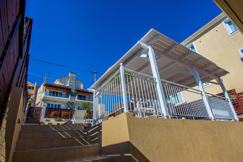 Avocado Villa Offering Peace And Relaxation 아르고스톨리온 외부 사진